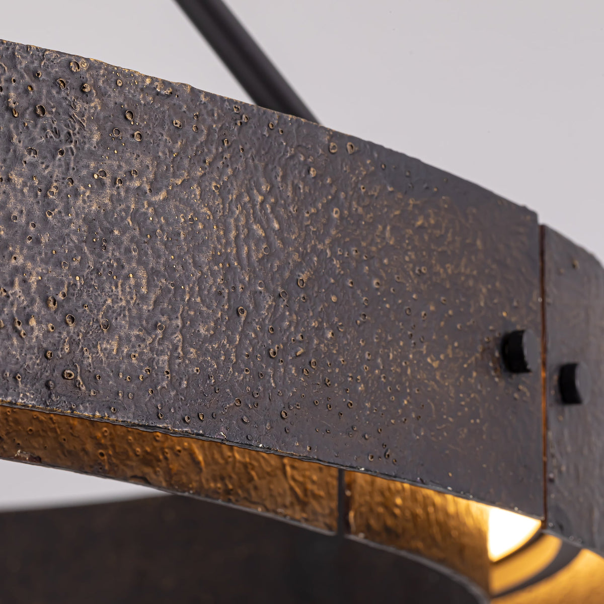 Lámpara de araña rústica redonda con LED integrado, lámpara de techo vintage industrial estilo casa de campo